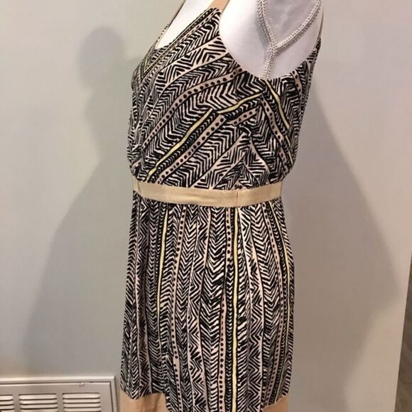 Loft dress - Picture 2 of 4